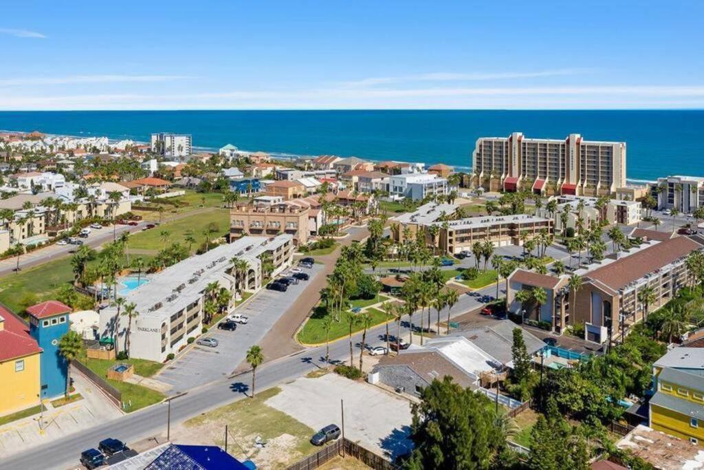 2 Bed 2 Bath Condo By Beach With Resort Pool جنوب جزيرة بادري المظهر الخارجي الصورة